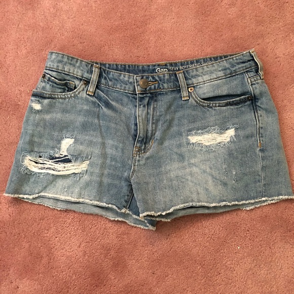 GAP Pants - Gap Sexy Boyfriend Short